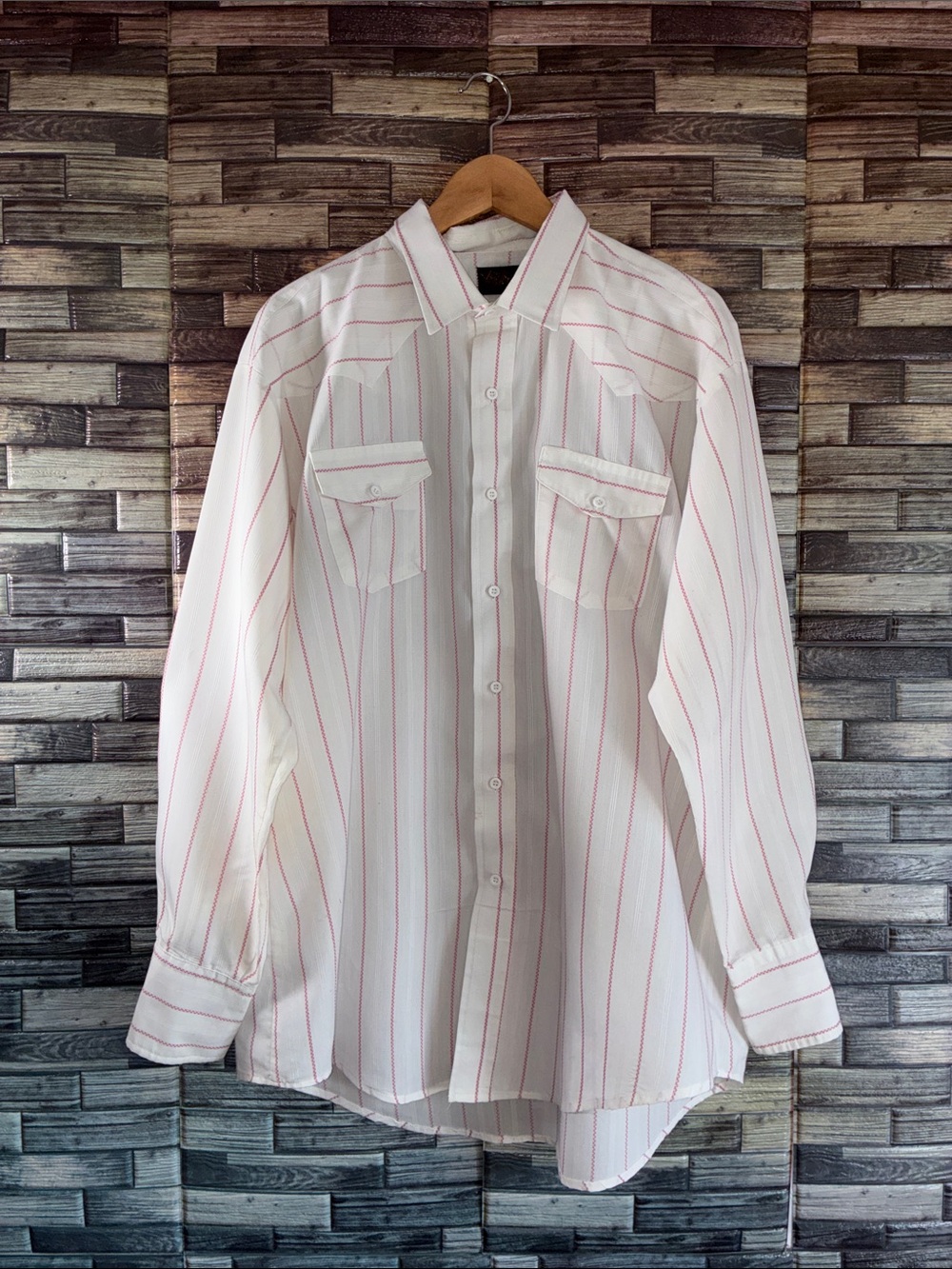 Vintage Men's 2XL Tem Tex White Shirt with Pink Stripes Western Button-Down